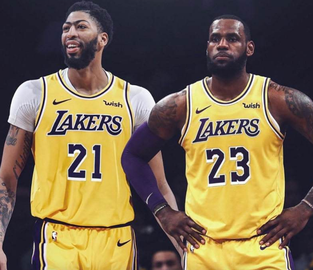 最强NBA湖人总冠军夹克,穿上它,你就拥有了紫金王朝的魂 最强NBA湖人总冠军夹克,穿上它,你就拥有了紫金王朝的魂