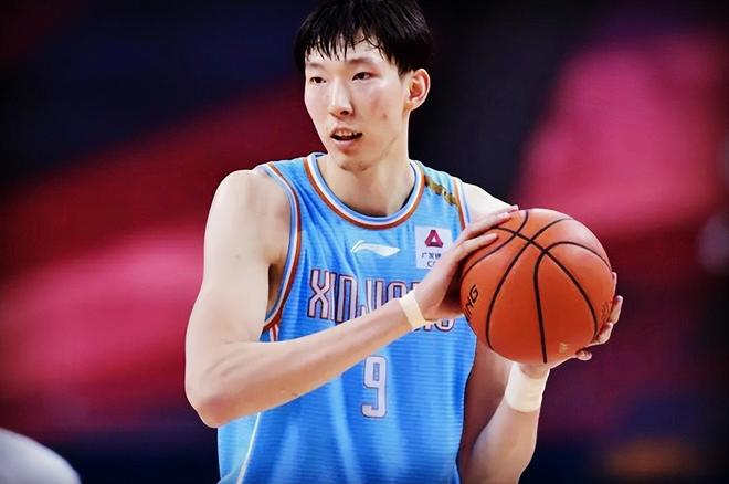 周琦回归CBA，到底去哪支队伍？这事儿还真没那么简单